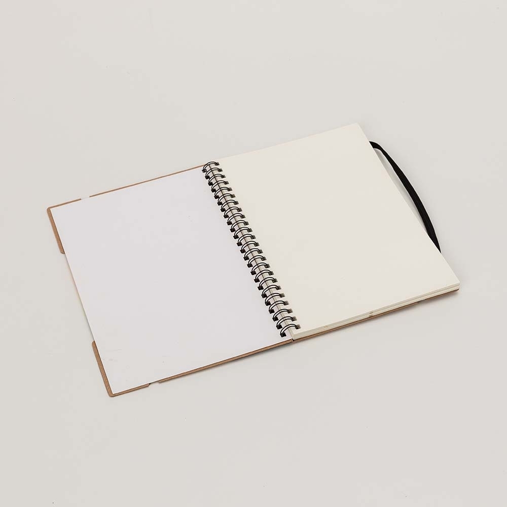 Caderno de Anotações A5 com auto adesivos